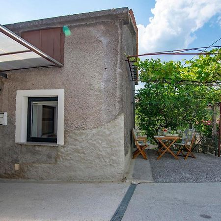 דירות Ajdovščina Apartma Bajc מראה חיצוני תמונה