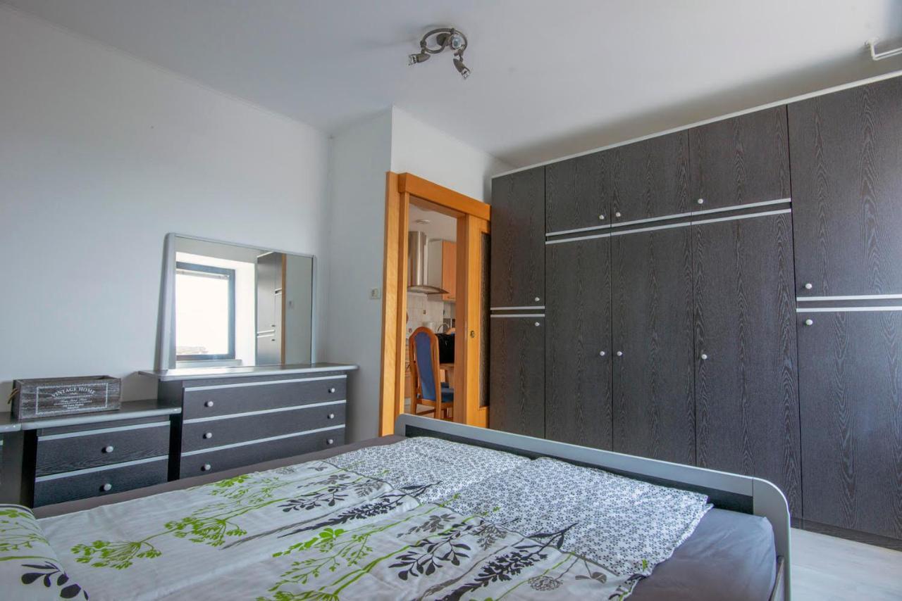 דירות Ajdovščina Apartma Bajc מראה חיצוני תמונה