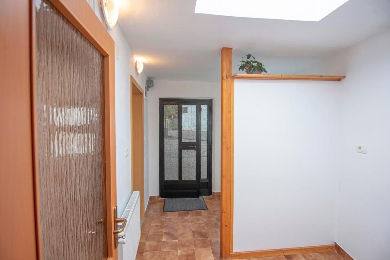 דירות Ajdovščina Apartma Bajc מראה חיצוני תמונה
